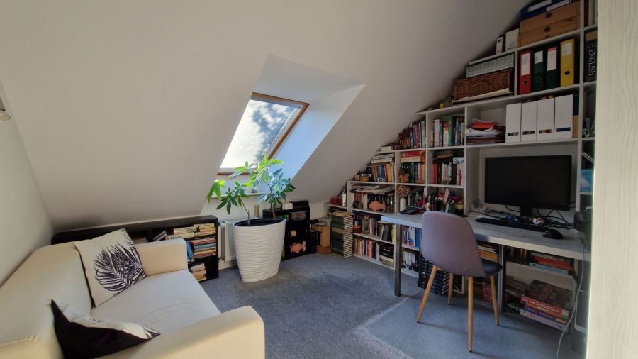 bliźniak, 5 pokoi Suchy Dwór. Zdjęcie 7