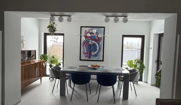 dom wolnostojący, 6 pokoi Płock