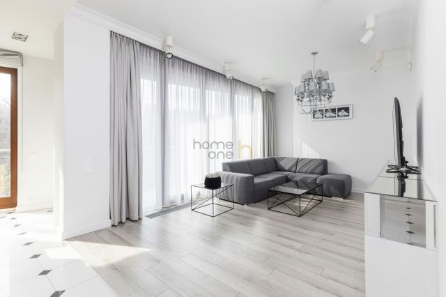 Mieszkanie 4-pokojowe Warszawa Śródmieście. Zdjęcie 2