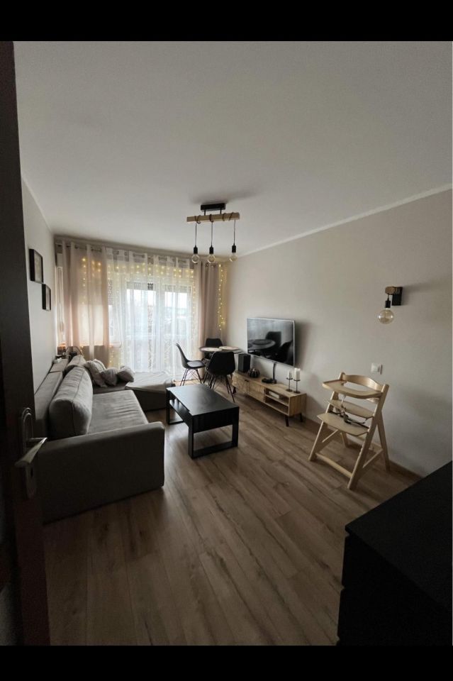 Mieszkanie 3-pokojowe Leszno Centrum, ul. Osiedle Józefa Sułkowskiego. Zdjęcie 1