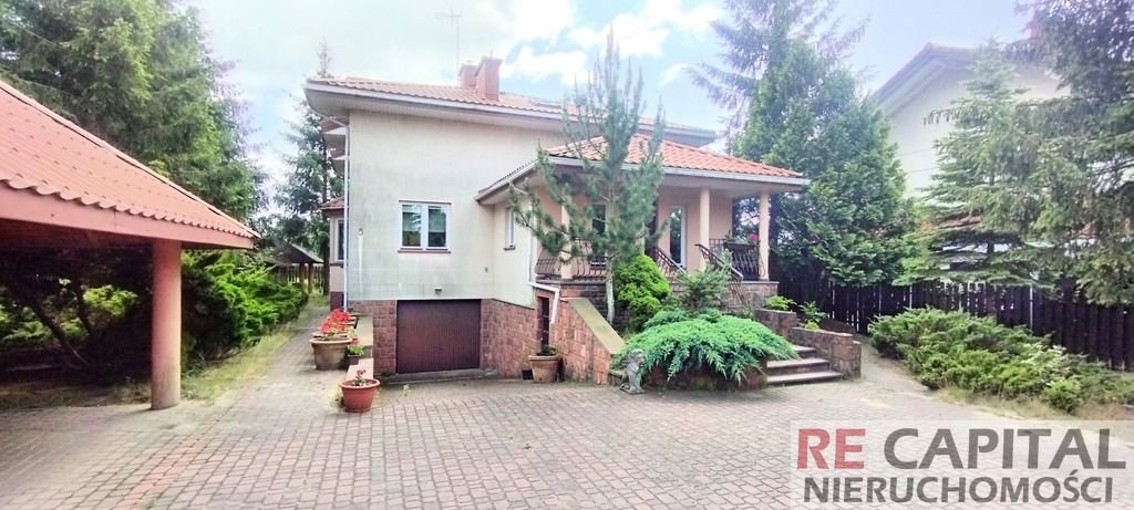 dom wolnostojący, 4 pokoje Stare Babice, ul. Dworkowa. Zdjęcie 1