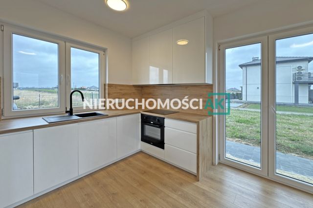 bliźniak, 3 pokoje Konin. Zdjęcie 11