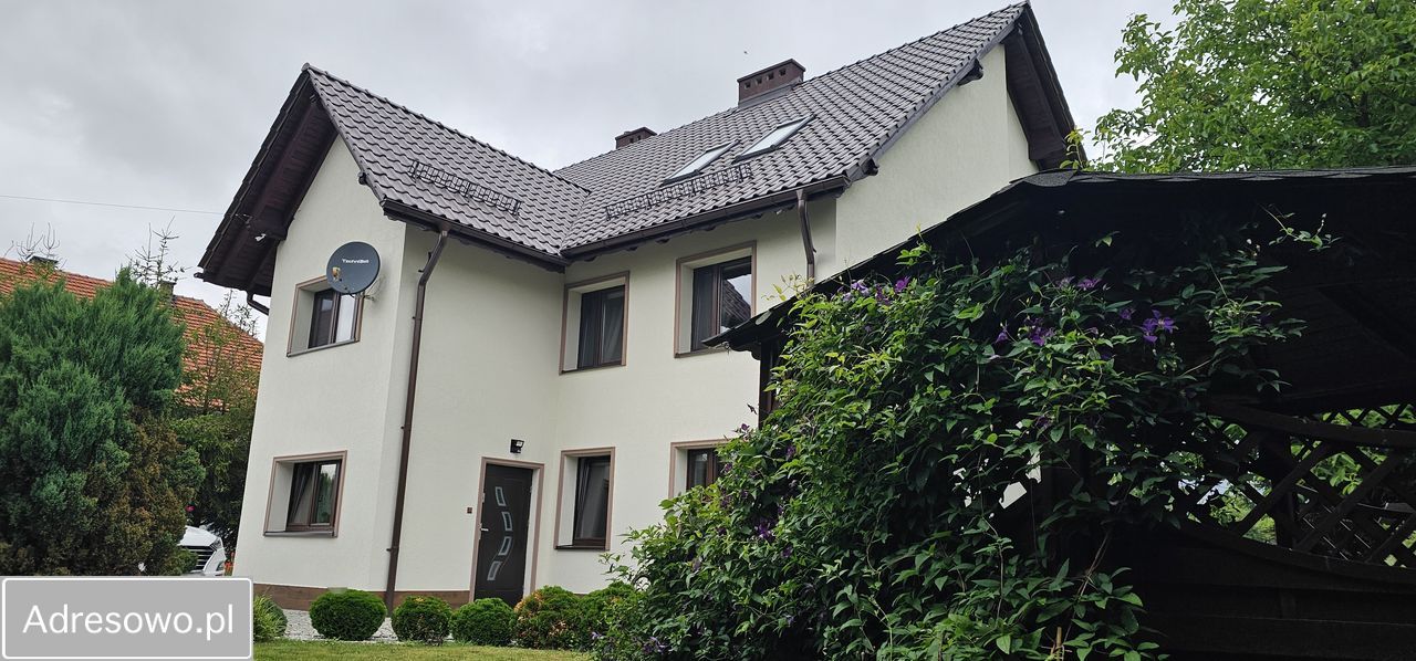 dom wolnostojący, 8 pokoi Grodziszcze. Zdjęcie 1