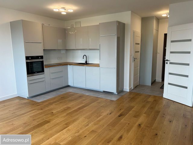 Mieszkanie 2-pokojowe Sulejówek, ul. Hotelowa. Zdjęcie 1