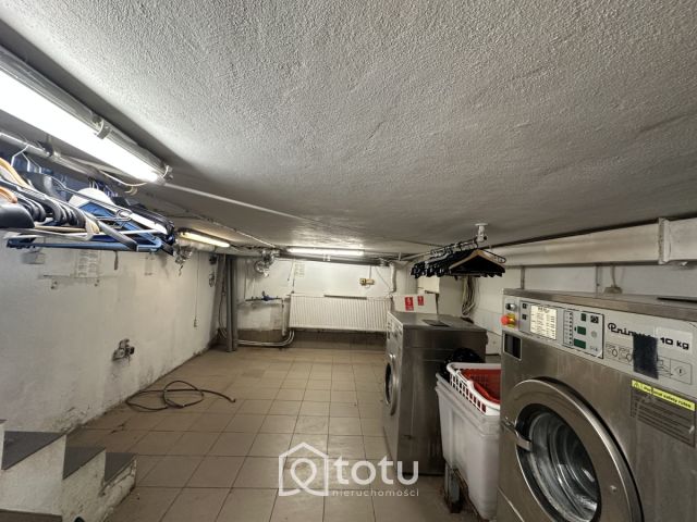 Lokal Warszawa Praga-Południe, rondo gen. Augusta Emila Fieldorfa "Nila". Zdjęcie 7