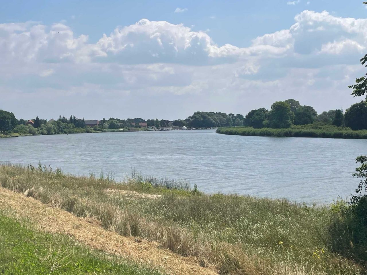 Działka budowlana Uraz. Zdjęcie 2