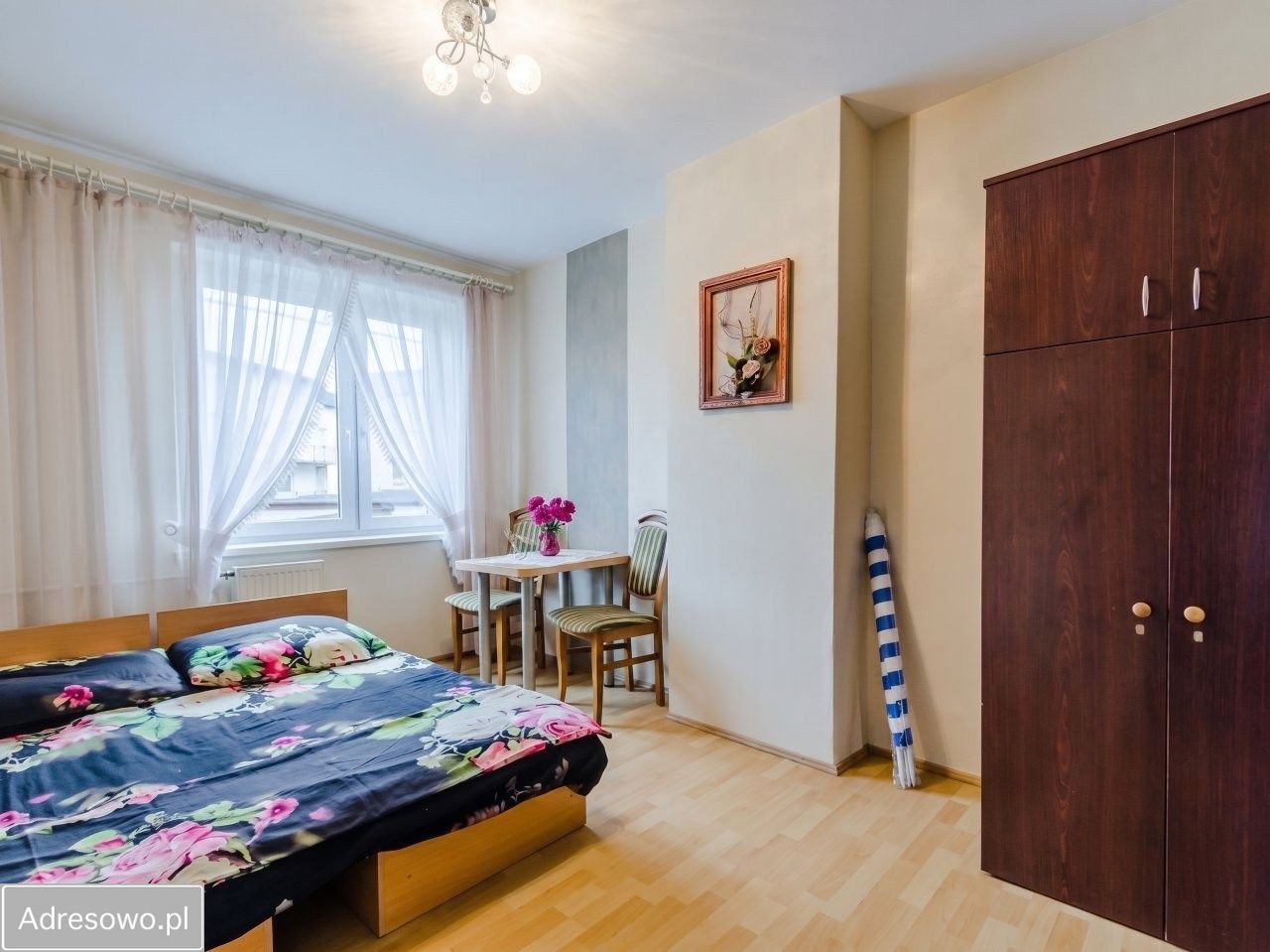 bliźniak, 10 pokoi Karwia. Zdjęcie 3