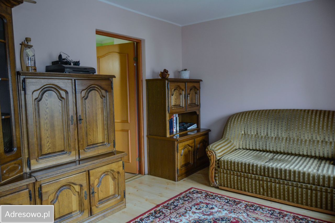 dom szeregowy, 6 pokoi Wałcz, os. Piastowskie. Zdjęcie 5