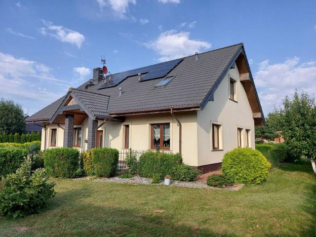 dom wolnostojący, 5 pokoi Nowogard. Zdjęcie 1