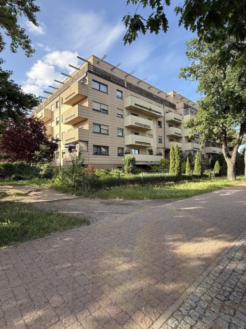 Mieszkanie 3-pokojowe Leszno, ul. Armii Krajowej. Zdjęcie 1