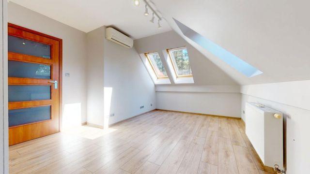 dom wolnostojący, 7 pokoi Chotomów. Zdjęcie 10