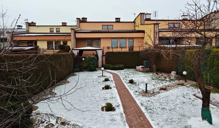 dom szeregowy, 5 pokoi Legnica Piekary Wielkie