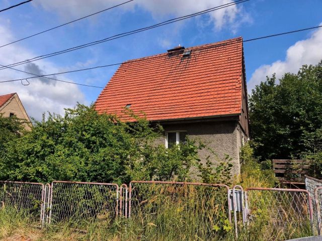 dom wolnostojący, 4 pokoje Wałbrzych Podgórze. Zdjęcie 3