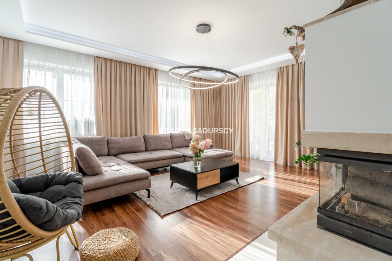 dom wolnostojący, 6 pokoi Węgrzce. Zdjęcie 3