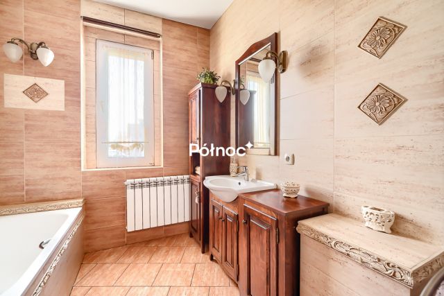 dom wolnostojący, 5 pokoi Radzionków. Zdjęcie 18