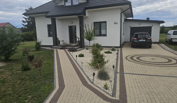 dom wolnostojący Rożniatów-Kolonia