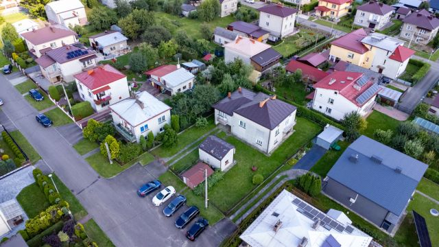 dom wolnostojący, 6 pokoi Jedlicze, ul. dr. Michała Drozdowicza. Zdjęcie 14