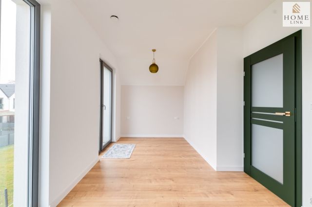 dom szeregowy, 4 pokoje Różnowo. Zdjęcie 9