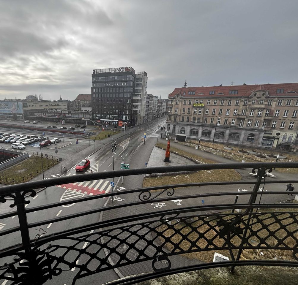 Mieszkanie 3-pokojowe Gliwice Śródmieście, ul. Zwycięstwa. Zdjęcie 3