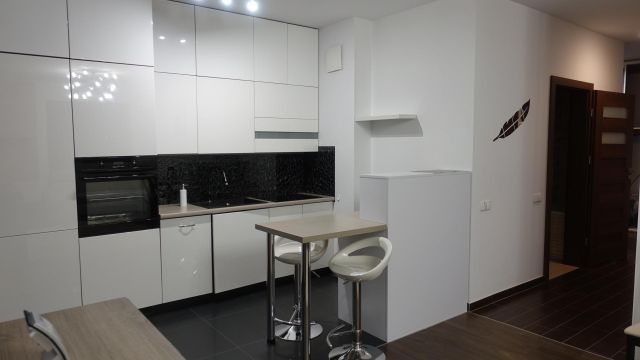 Mieszkanie 3-pokojowe Warszawa Gocław, ul. Jana Nowaka-Jeziorańskiego. Zdjęcie 1