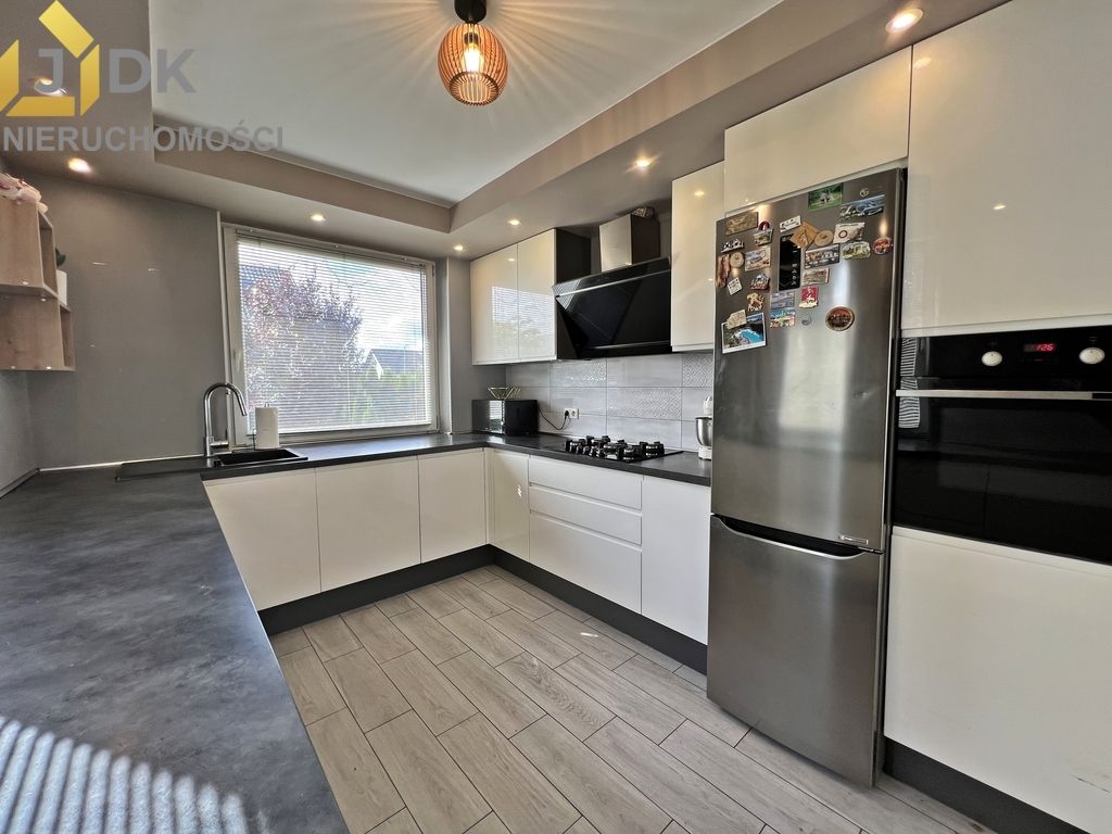 dom wolnostojący, 4 pokoje Czerwonka-Parcel. Zdjęcie 3