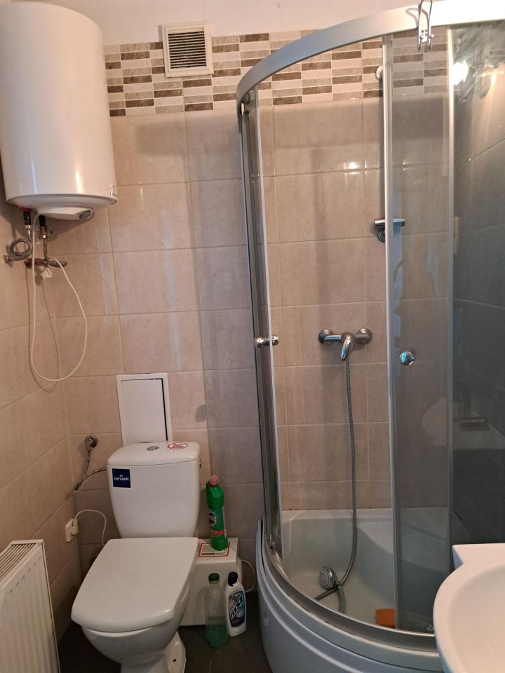 Lokal Katowice Śródmieście, al. Wojciecha Korfantego. Zdjęcie 4