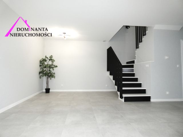 bliźniak, 4 pokoje Pogórze, ul. ks. Jana Twardowskiego. Zdjęcie 8