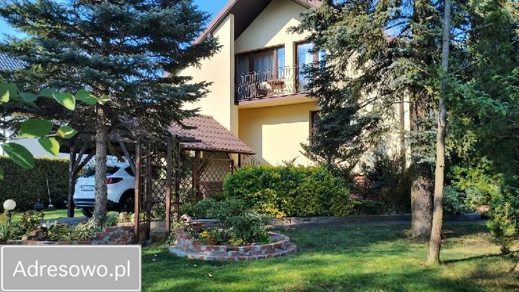 dom wolnostojący, 5 pokoi Brwinów