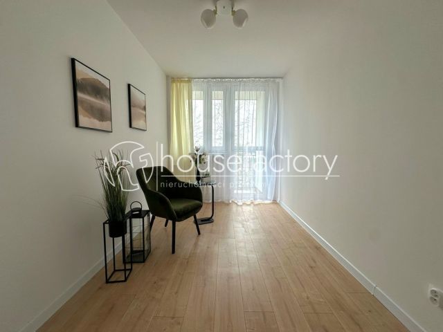 Mieszkanie 3-pokojowe Łódź Dąbrowa, ul. Podhalańska. Zdjęcie 4