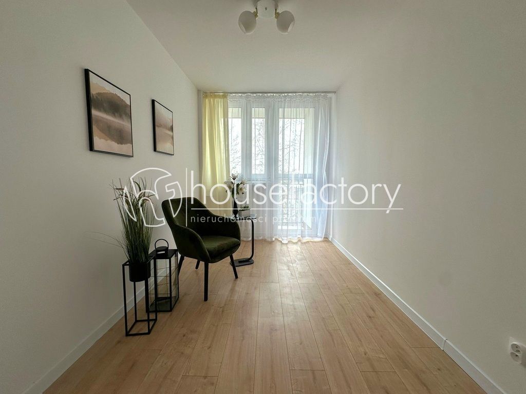 Mieszkanie 3-pokojowe Łódź Dąbrowa, ul. Podhalańska. Zdjęcie 4