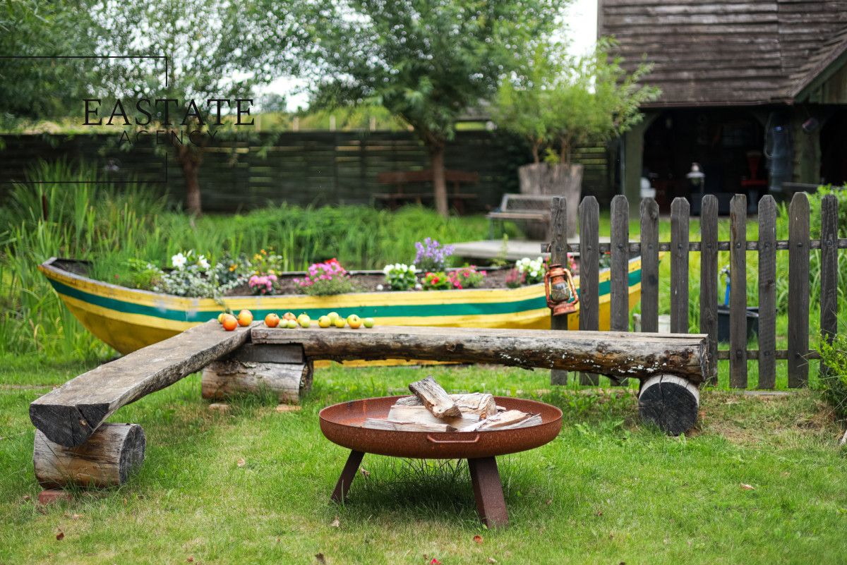 dom wolnostojący, 5 pokoi Sienno. Zdjęcie 16