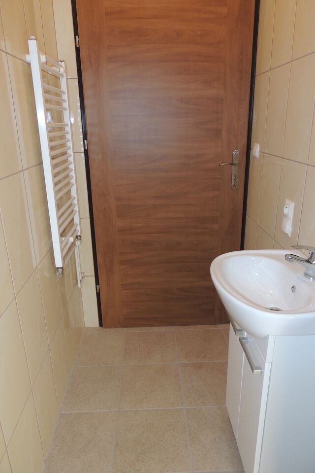 Lokal Katowice Wełnowiec, ul. Gnieźnieńska. Zdjęcie 6