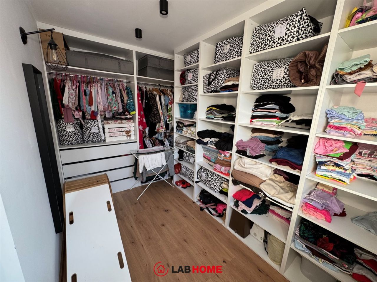 dom szeregowy, 5 pokoi Katowice Zarzecze, ul. gen. Stefana Grota-Roweckiego. Zdjęcie 13