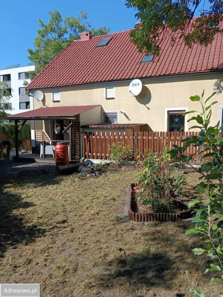 dom wolnostojący, 4 pokoje Wrocław Krzyki, ul. Rybnicka