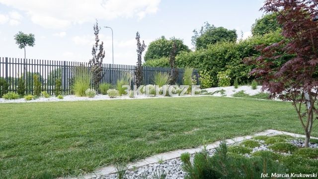 dom wolnostojący, 6 pokoi Dąbrowica, ul. Uzdrowiskowa. Zdjęcie 4