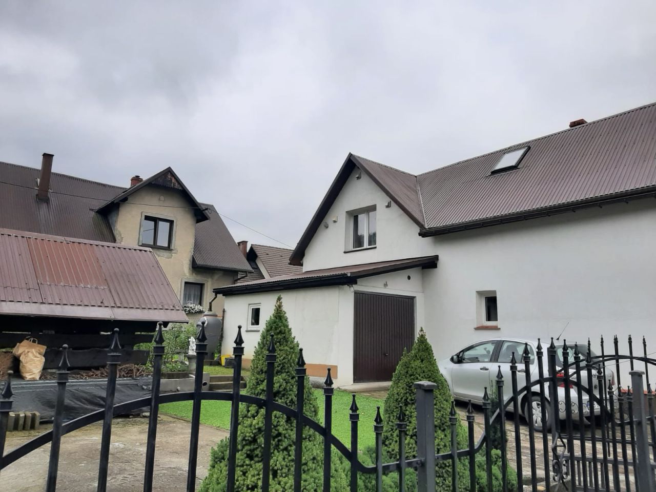 dom wolnostojący, 5 pokoi Żabnica, ul. Wiśniowa. Zdjęcie 1