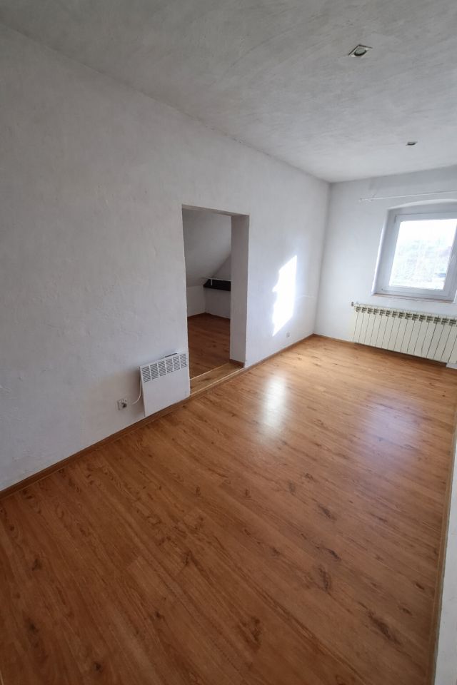 dom szeregowy, 4 pokoje Miłochowice. Zdjęcie 6