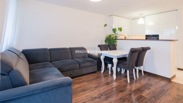 Mieszkanie 3-pokojowe Kraków Bieżanów, ul. Henryka i Karola Czeczów. Zdjęcie 3