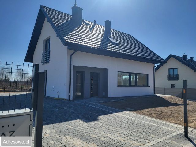 dom wolnostojący, 5 pokoi Kraśnik, ul. Armii Krajowej. Zdjęcie 1