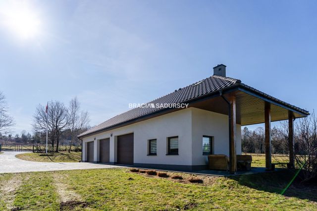 dom wolnostojący, 5 pokoi Łomna. Zdjęcie 20