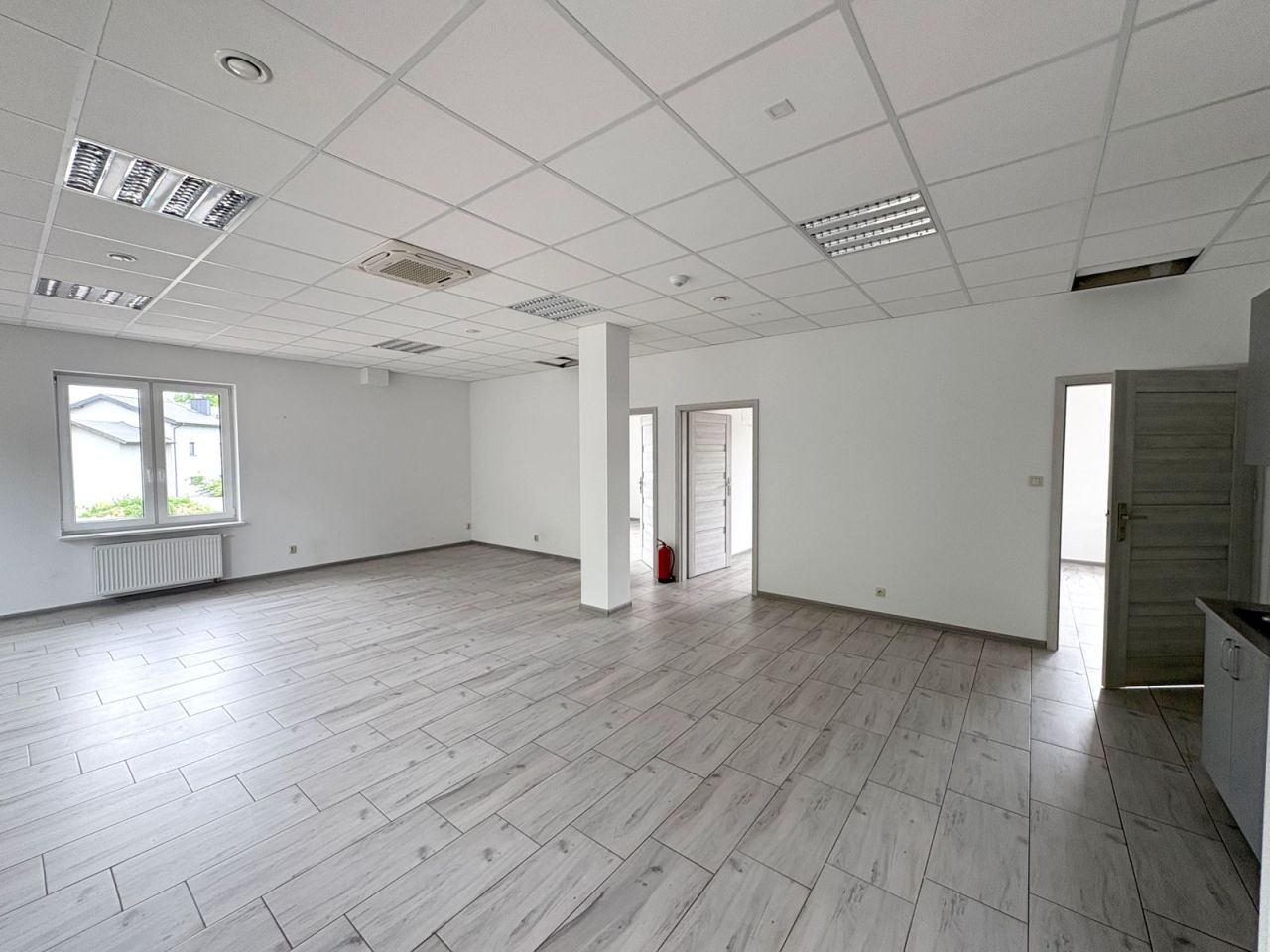 Lokal Brwinów. Zdjęcie 2