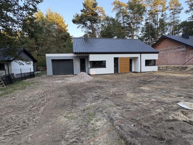 dom wolnostojący, 4 pokoje Rosanów, ul. Małgorzaty. Zdjęcie 1