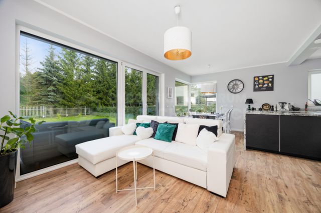 bliźniak, 4 pokoje Niemcz, ul. Kolonijna. Zdjęcie 4