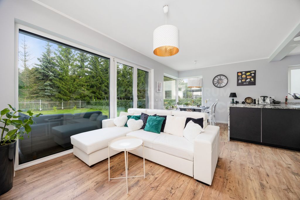 bliźniak, 4 pokoje Niemcz, ul. Kolonijna. Zdjęcie 4