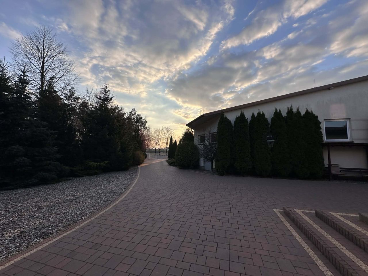 dom wolnostojący, 5 pokoi Chylin. Zdjęcie 6