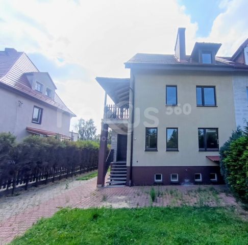 bliźniak, 7 pokoi Oleśnica, ul. Zielona. Zdjęcie 2