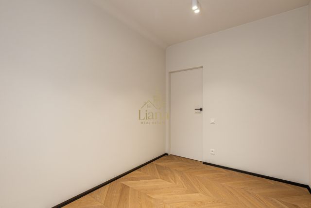 Mieszkanie 3-pokojowe Warszawa Śródmieście, ul. Prosta. Zdjęcie 15