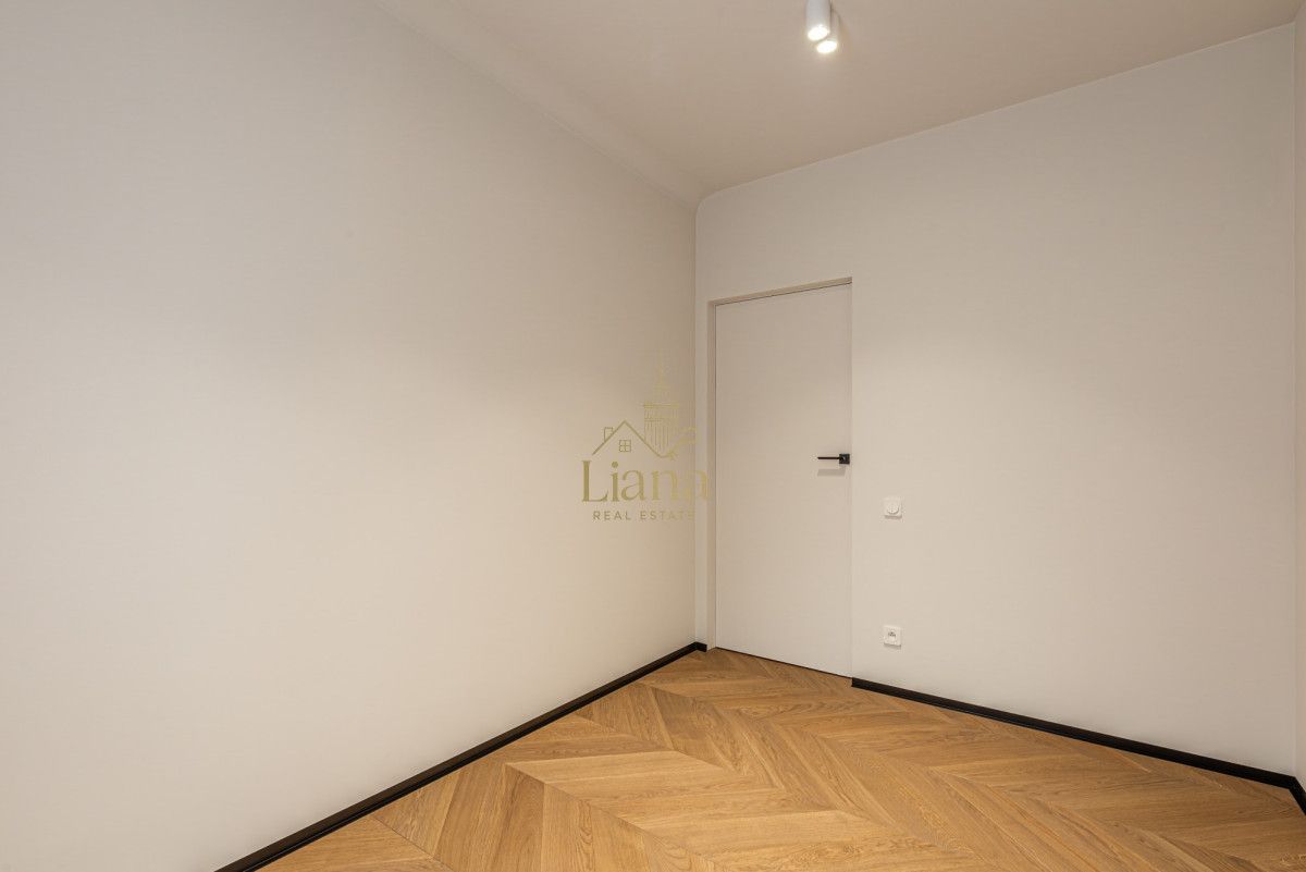 Mieszkanie 3-pokojowe Warszawa Śródmieście, ul. Prosta. Zdjęcie 15