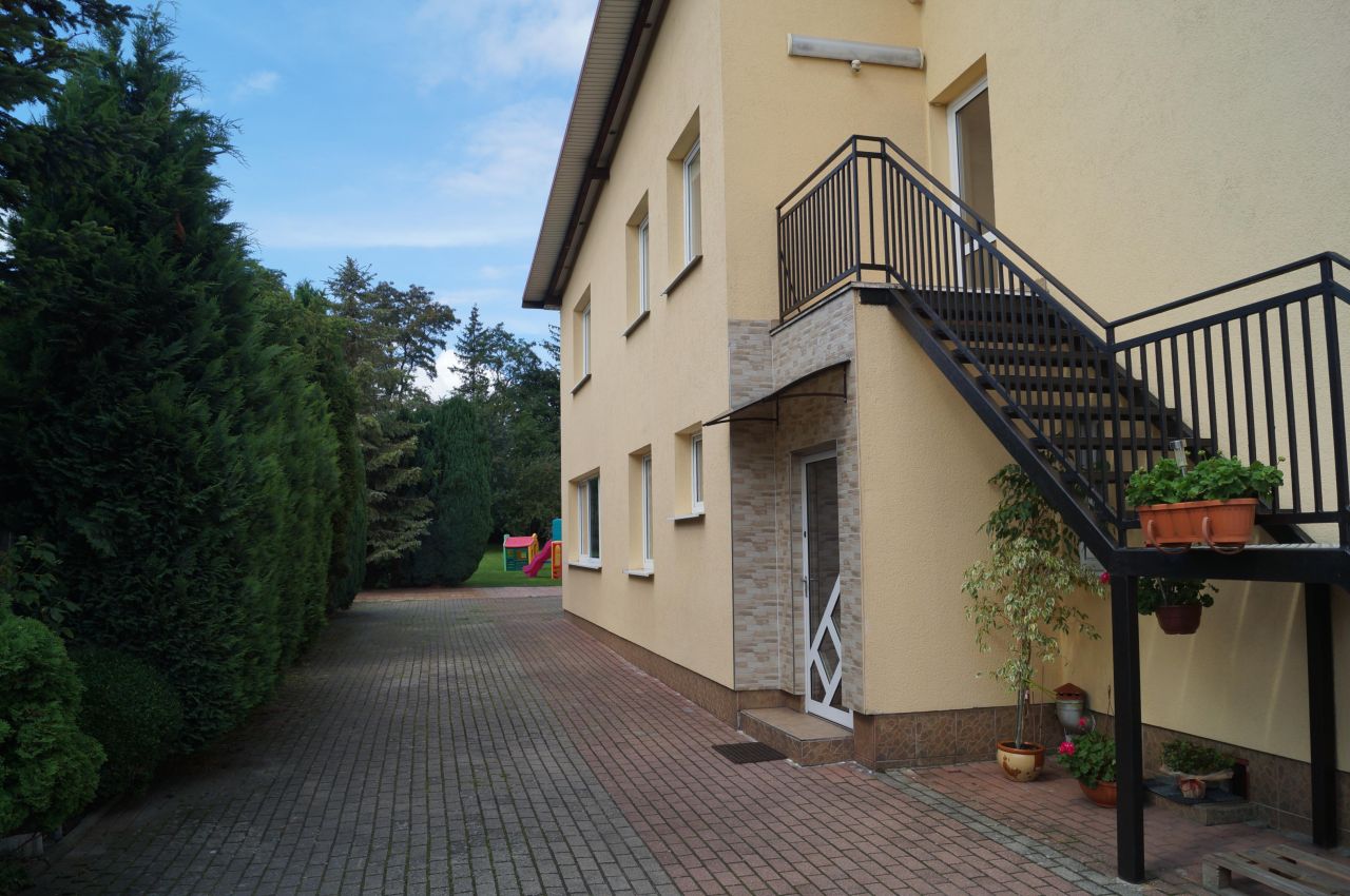bliźniak, 7 pokoi Słupsk Zatorze, ul. Bolesława Chrobrego. Zdjęcie 1