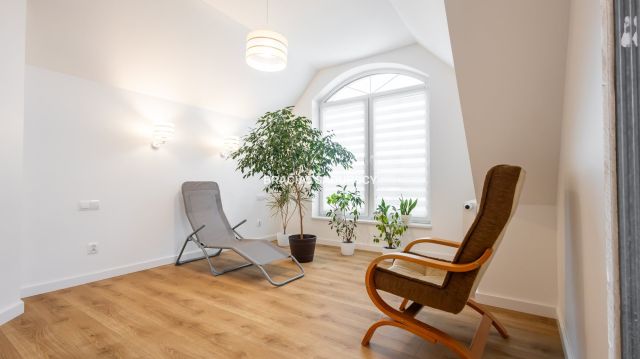 dom wolnostojący, 5 pokoi Polanowice. Zdjęcie 32